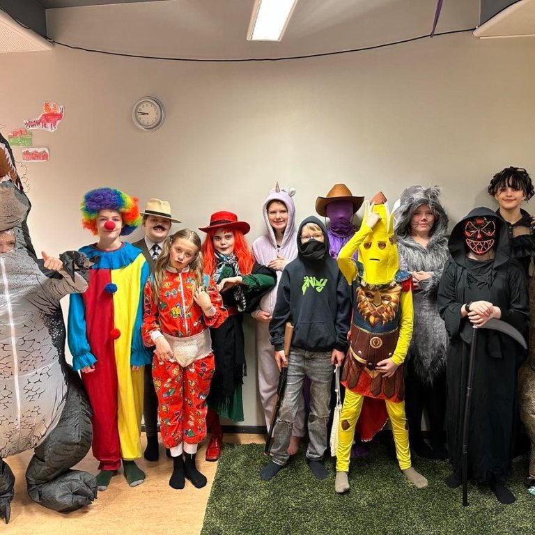 332597759_1346581379528330_493425549389174952_n