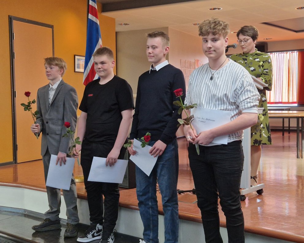 Skólaslit og útskrift