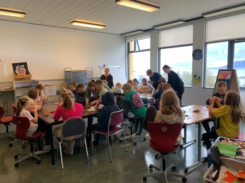 Verkefni um Álfkonudúkinn