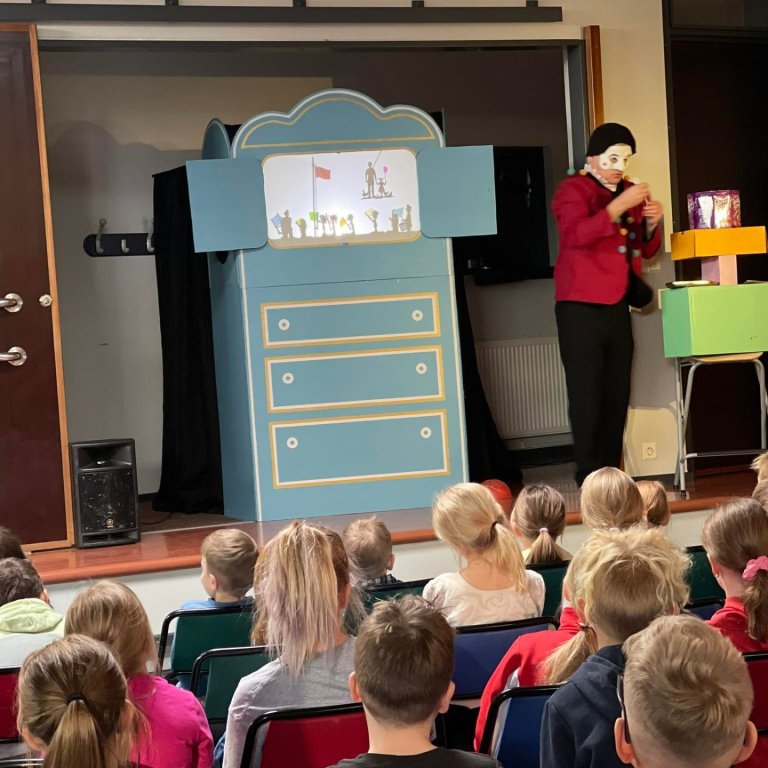 Komedíuleikhúsið í Vopnafjarðarskóla